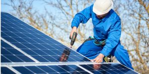 Installation Maintenance Panneaux Solaires Photovoltaïques à Saint-Calais-du-Desert
